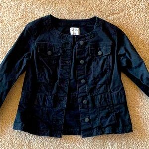 I’m selling a black Jean jacket.